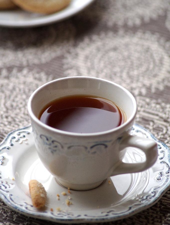 lemon tea recipe, how to make lemon tea, nimbu tea, lemon chai, how to make sulaimani tea