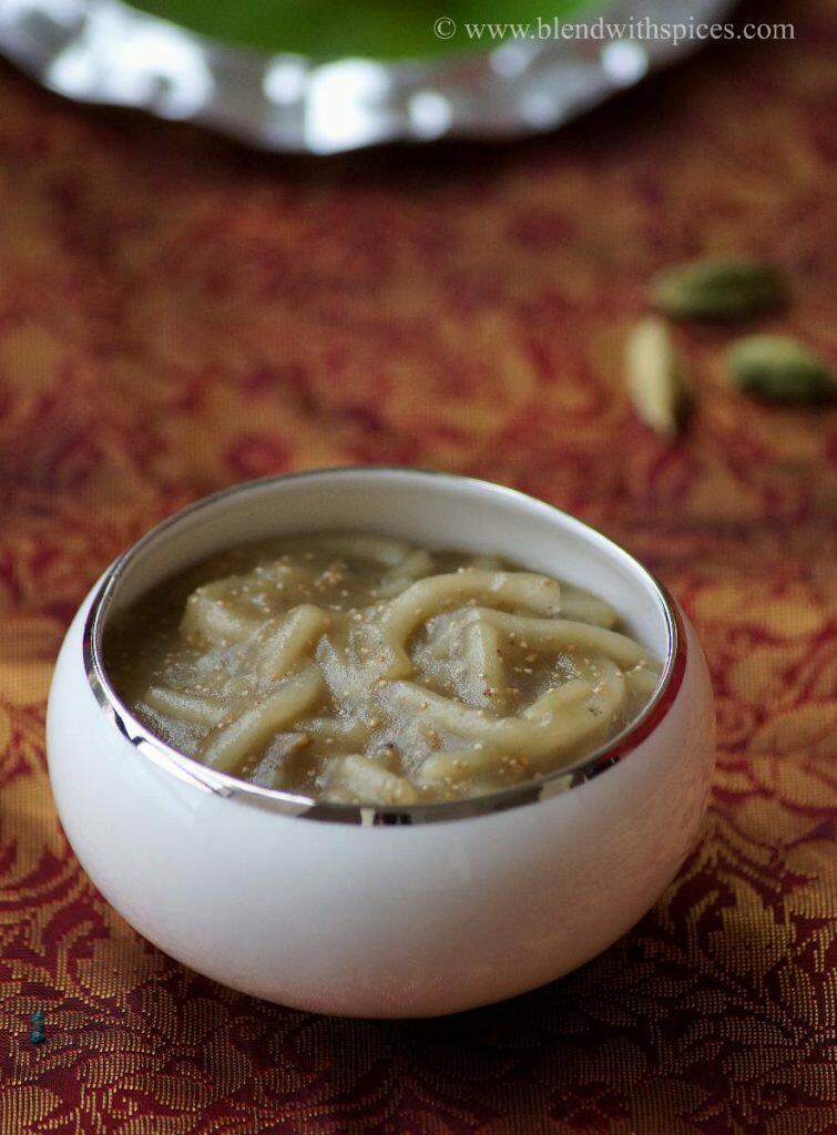 bellam thalikalu recipe, thalikalu with bellam, how to make jaggery thalikalu, thalikalu naivedyam