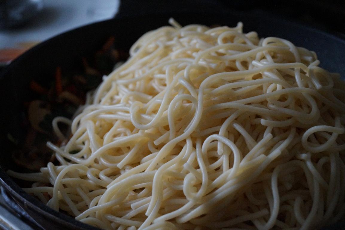 lo mein noodles recipe, how to make healthy chinese noodles recipes