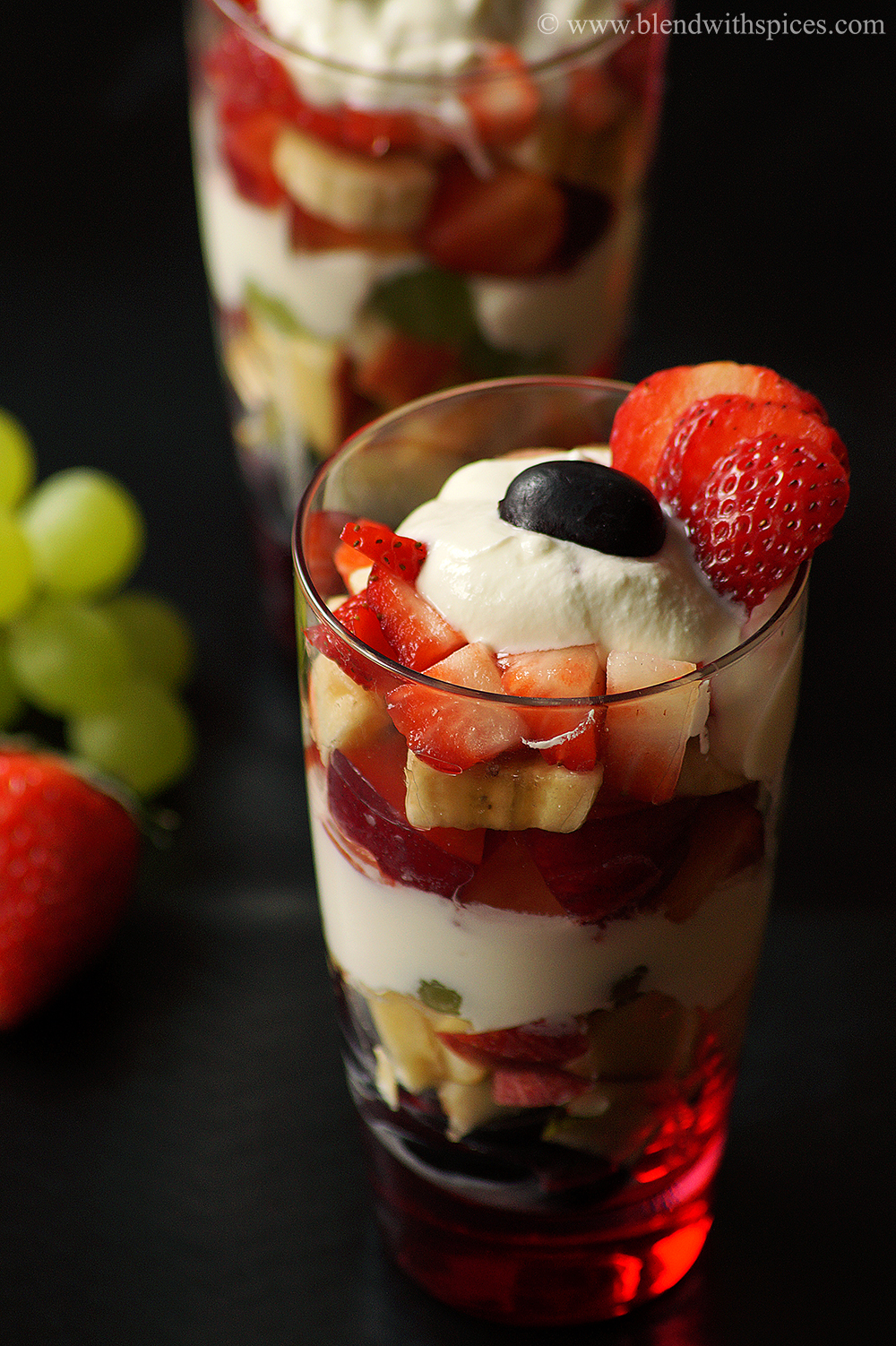 healthy yogurt parfait recipe, parfait dessert recipes, how to make fruit and yogurt parfait recipe