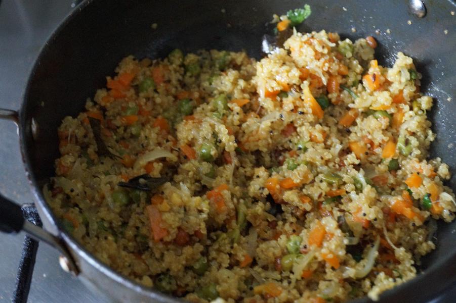 making of Indian quinoa upma recipe