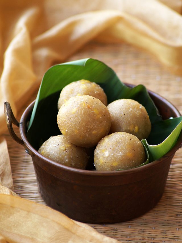 Easy Sweet Rava Kozhukattai – Vinayagar Chaturthi Special Recipe