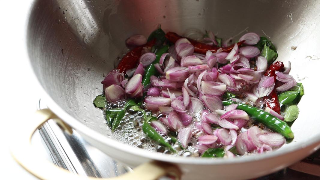 added shallots to the tempered spices